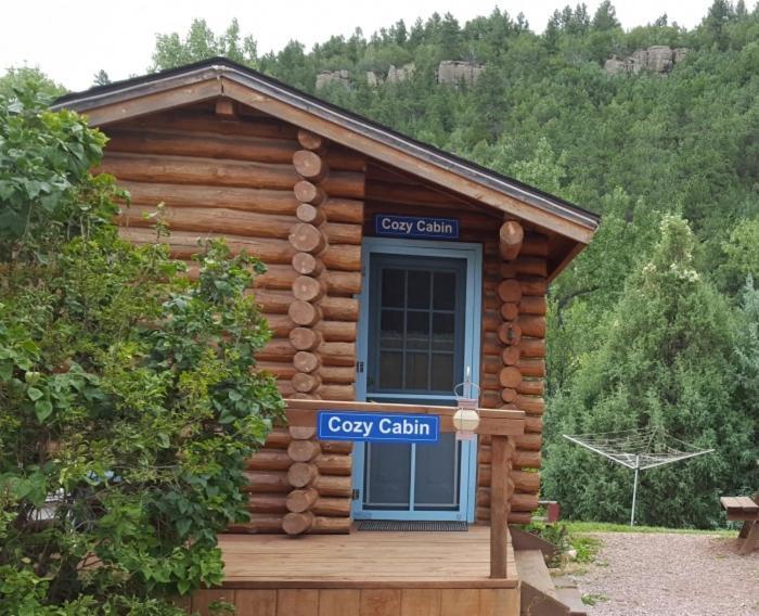 River Falls Lodging -Black Hills, South Dakota هوت سبرنغز المظهر الخارجي الصورة
